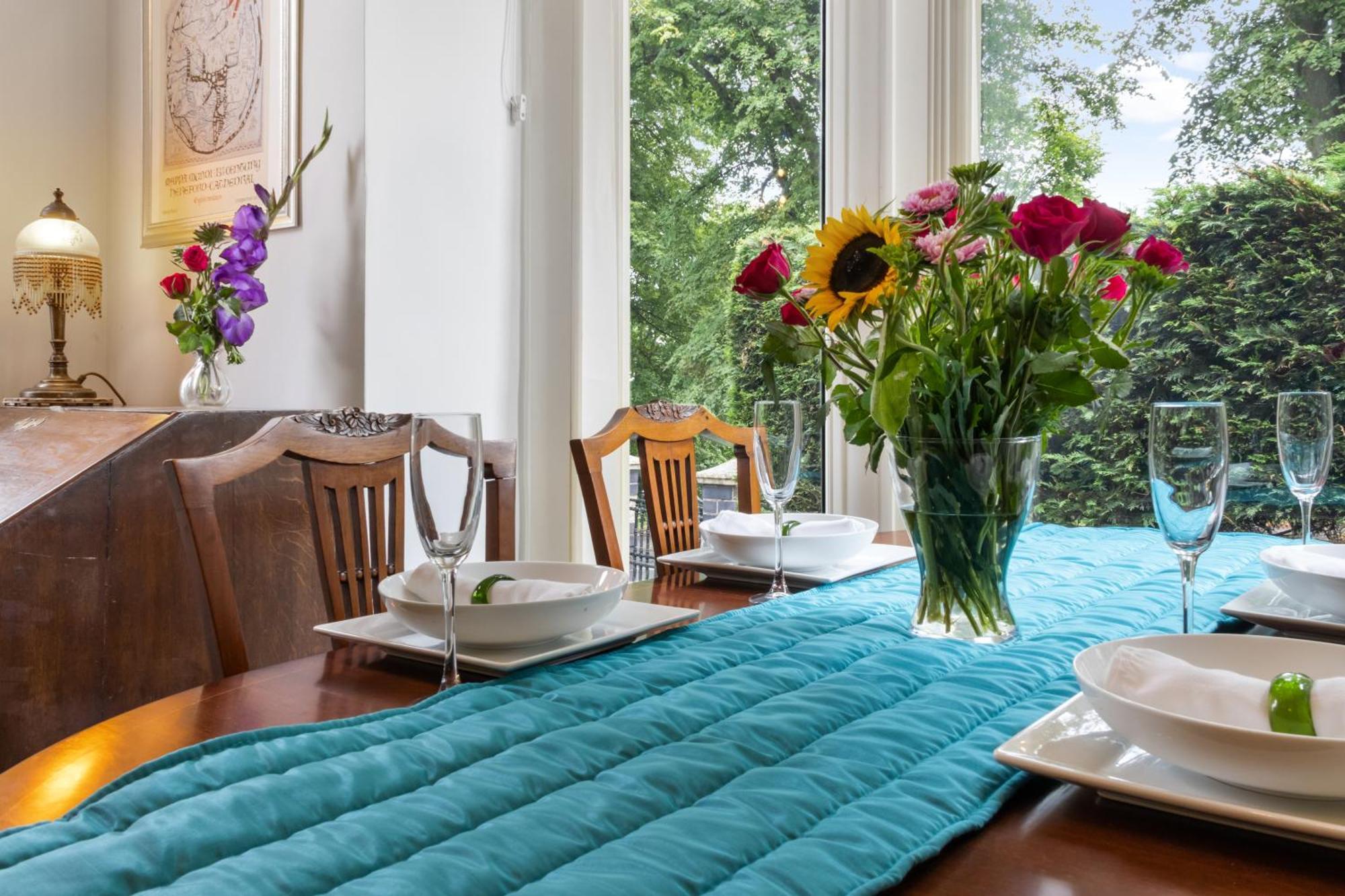 Elegant Malvhina Retreat On The Malvern Hills Great Malvern Eksteriør bilde